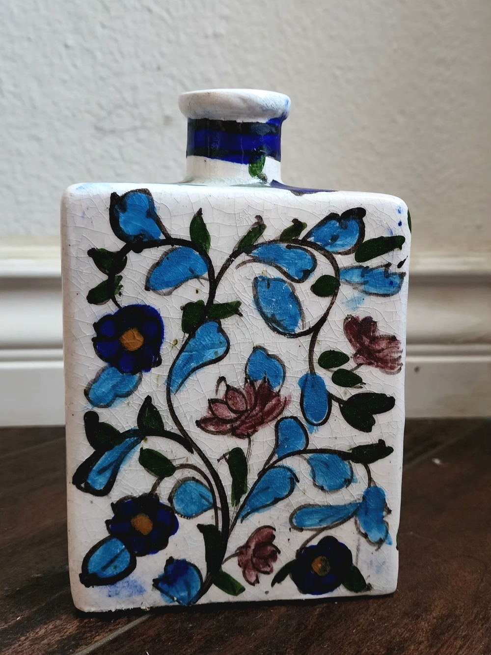 Beautiful Vintage Hand-Painted Persian Ceramic Decorative VASE